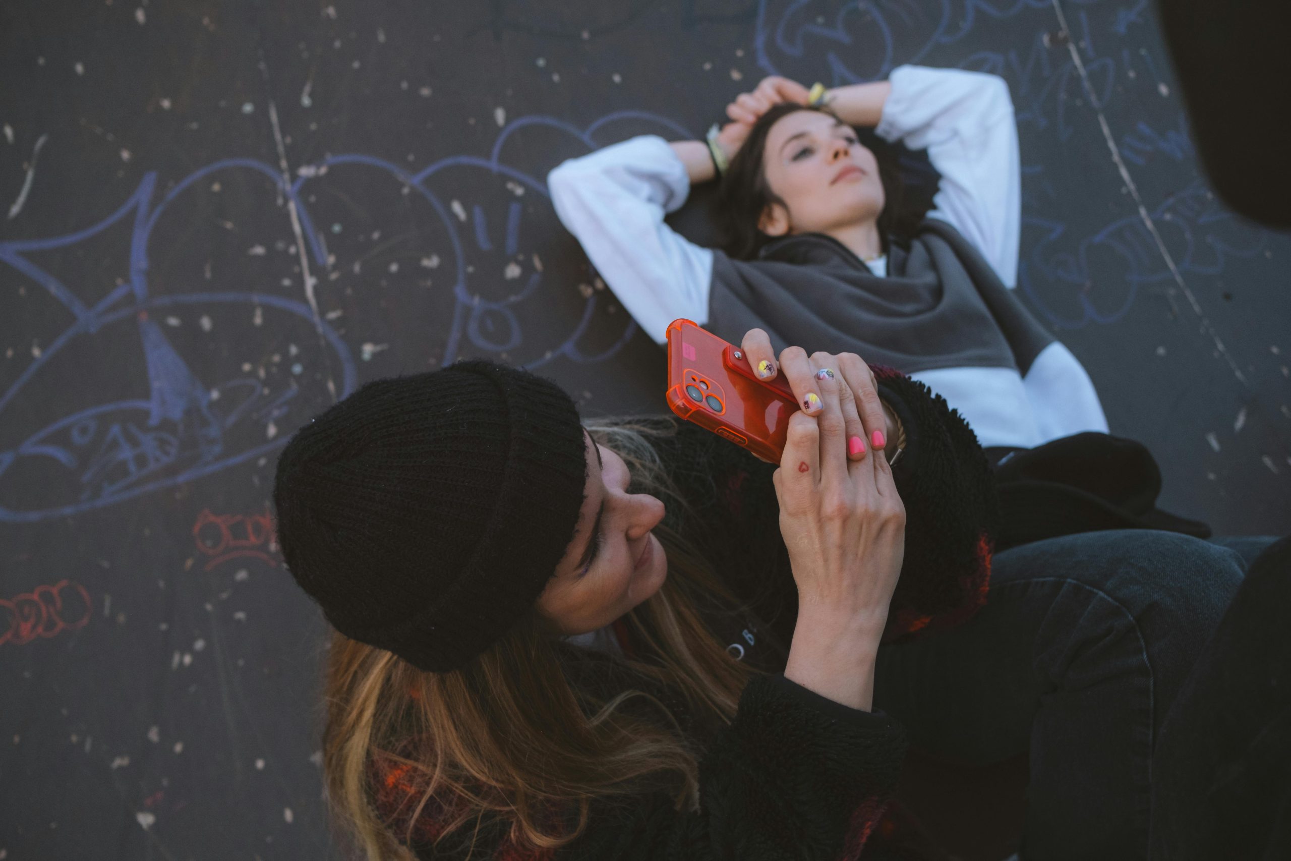 What Happens When You Fall in Love with Someone Who’s Emotionally Unavailable?