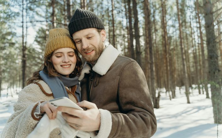The Pain of Being in a Relationship with Someone Who’s Emotionally Distant