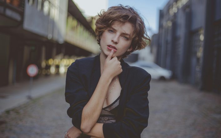 Dating Red Flags and Green Lights: The Signals You Can’t Ignore in 2025